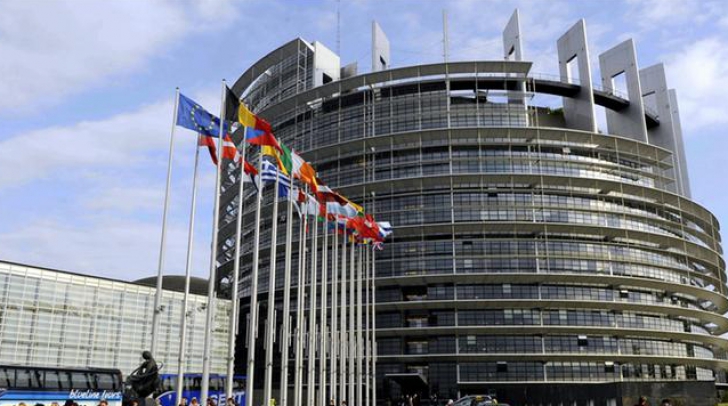 Eurodeputați: Hărțuirea sexuală a femeilor, o problemă la nivel european
