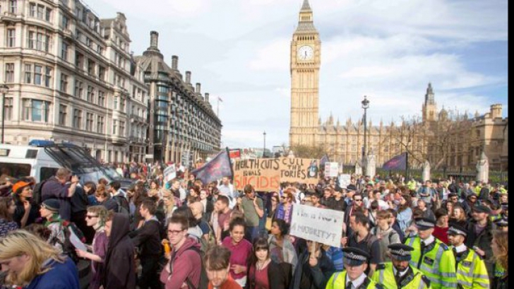 Protest de amploare la Londra! Mii de persoane au strigat împotriva armelor nucleare