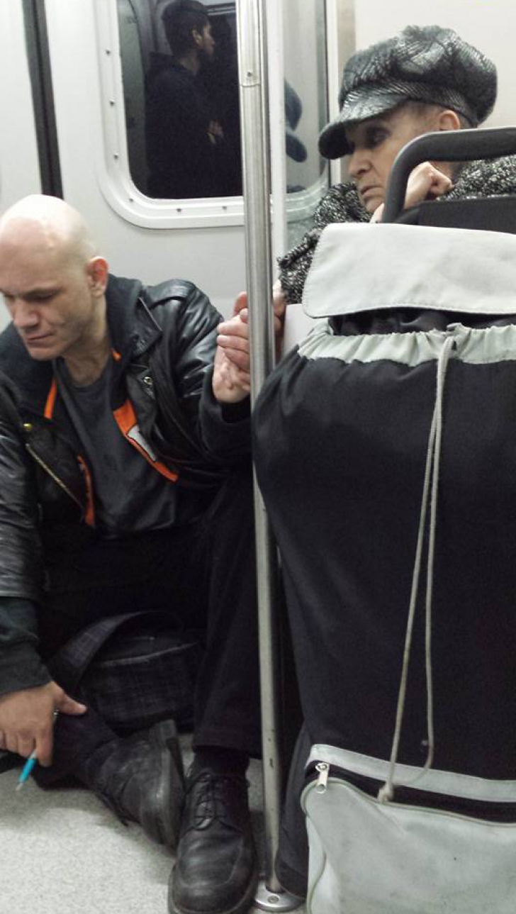 Scene uluitoare în tren: ce a făcut o bătrână, după ce un călător a devenit violent