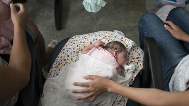  Virusul Zika face ravagii. Peste 25.500 de infecţii, dintre care 3.177 de femei gravide, în Columbia