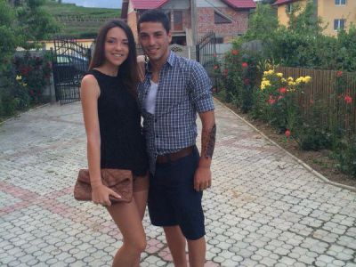 Cum arată iubita lui Nicuşor Stanciu, cel mai bun jucător al naţionalei cu Lituania şi Spania