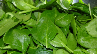 Mare atenţie. Nu consuma spanac dacă suferi de aceste afecţiuni! Recomandările medicilor