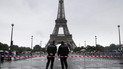 Omagiul Franţei pentru Belgia, după atentate. Ce se va întâmpla cu Turnul Eiffel 