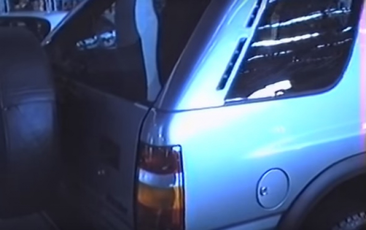 Vă amintiţi cum întorceam capul după aceste maşini în 1995? Cum arăta atunci Salonul Auto Bucureşti 