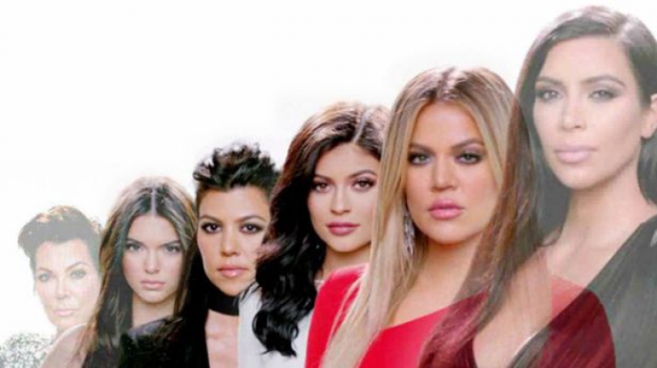 Cele mai incitante imagini cu cele cinci surori Kardashian! Au încins imaginaţia americanilor