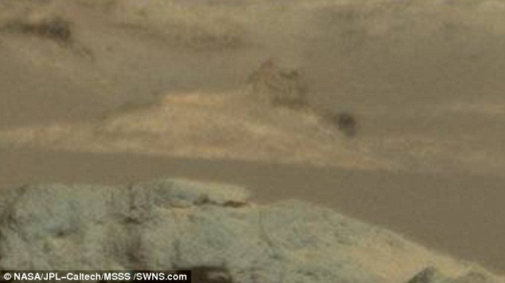 Construcţie similară cu Sfinxul, detectată pe suprafaţa planetei Marte