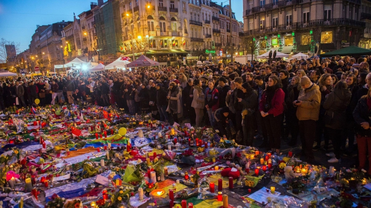 Incidente violente la Bruxelles! Peste 600 de huligani au perturbat un marș al păcii