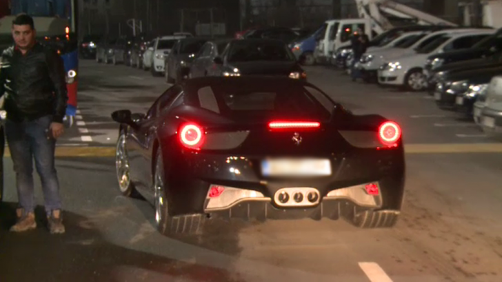 Au surprins un Ferrari pe străzile din Piteşti. Oamenii, ŞOCAŢI când au văzut cine coboară din bolid