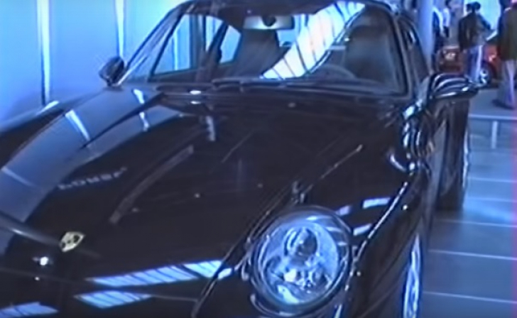 Vă amintiţi cum întorceam capul după aceste maşini în 1995? Cum arăta atunci Salonul Auto Bucureşti 