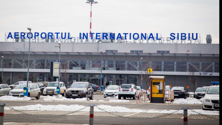 Doi sirieni, blocaţi în Aeroportul din Sibiu! Au fost prinși călătorind cu acte false 