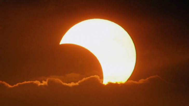 Eclipsă totală de soare pe 9 martie