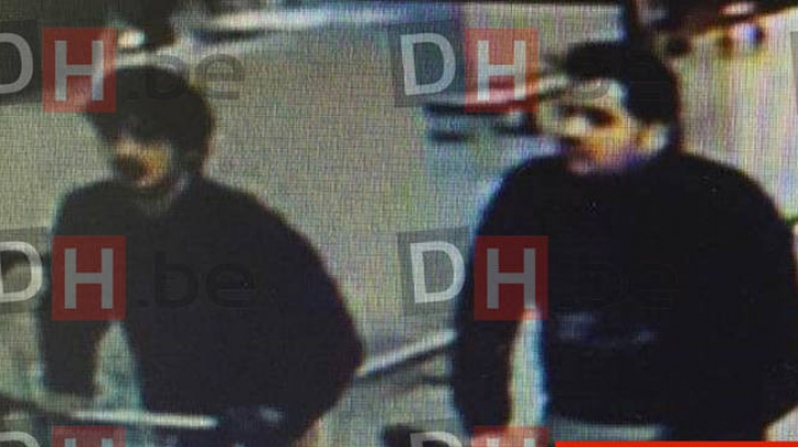 FOTO. Prima fotografie cu posibilii terorişti din spatele atacului de pe aeroportul din Bruxelles