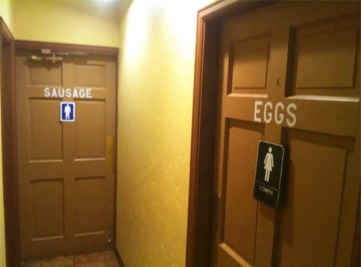 Cele mai creative și amuzante semne pentru toaletă! “Bărbați” și “Femei”, de domeniul trecutului