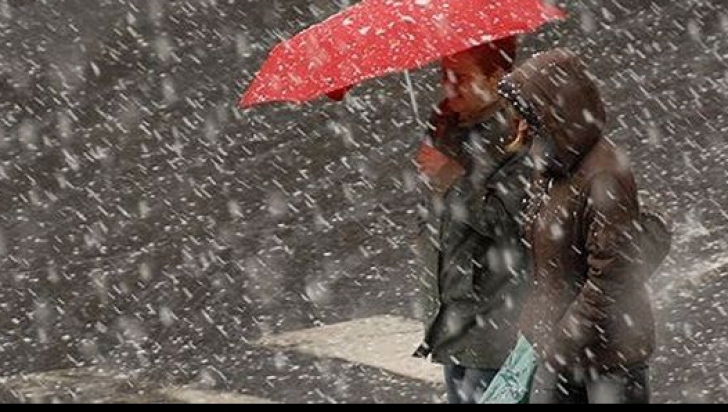 Informare meteo de ninsori, ploi și frig. Cum va fi vremea în toată țara