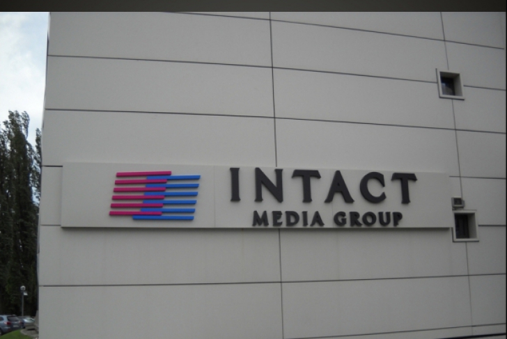 O nouă televiziune s-a lansat, luni, înlocuind un post important din trustul Intact