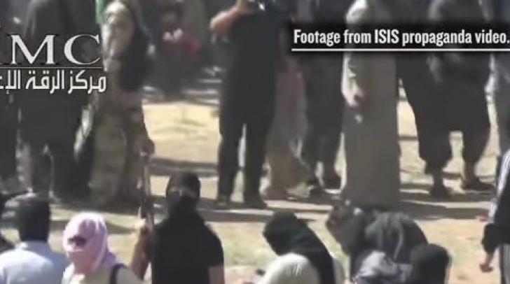 Cu riscul că puteau fi ucise, două femei au filmat cu camere ascunse în interiorul "capitalei'' ISIS