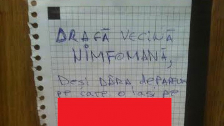 Mesajul incredibil primit pe ușă de o tânără din București, acuzată că face sex zgomotos