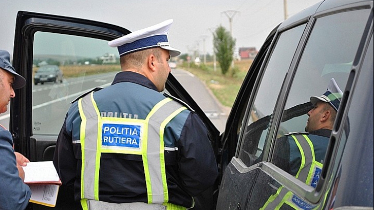 Un deputat vrea să desfiinţeze poliţiştii cu radare. Românii "s-au saturat de aceşti pândari"