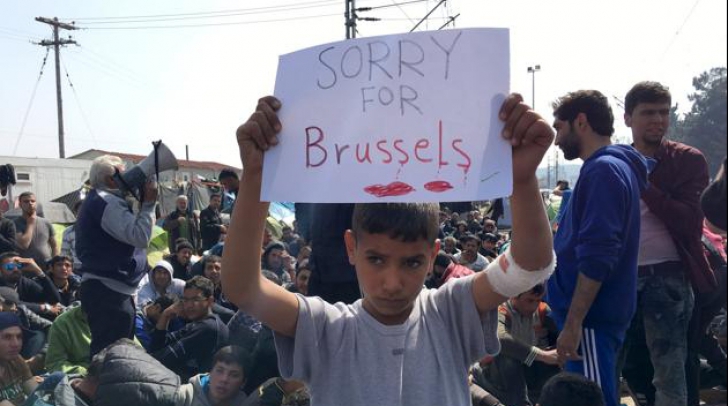 O imagine cât 1000 de cuvinte. Ce a făcut un copil de refugiat după exploziile de la Bruxelles