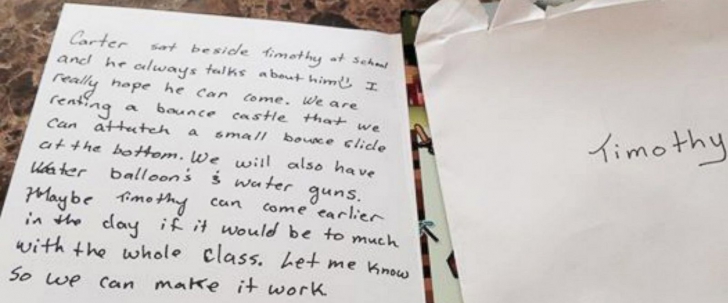Scrisoarea cu care un copil s-a întors de la şcoală. Mama lui a izbucnit în plâns când a citit-o