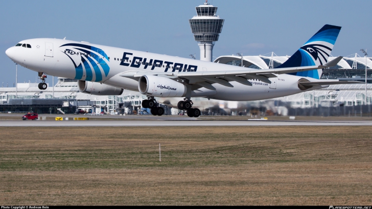 Avion de pasageri, deturnat spre Cipru. Atacatorul a fost arestat pe aeroportul Larnaca