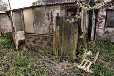 Casa abandonată