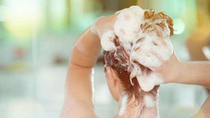 FRESH REFRESH. Șamponul și vopselele naturale de păr, alternativa la produsele chimice