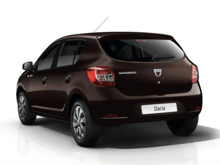 Dacia lansează un nou model. Cum se schimbă Dusterul, Logan MCV si Sandero. Imagini INEDITE