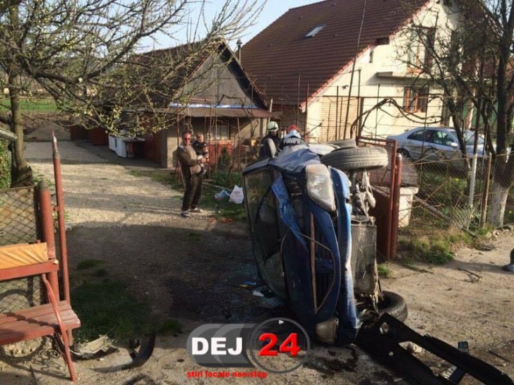 Şofer italian, accident la un pas de tragedie, în Cluj. S-a răsturnat în curtea unei case