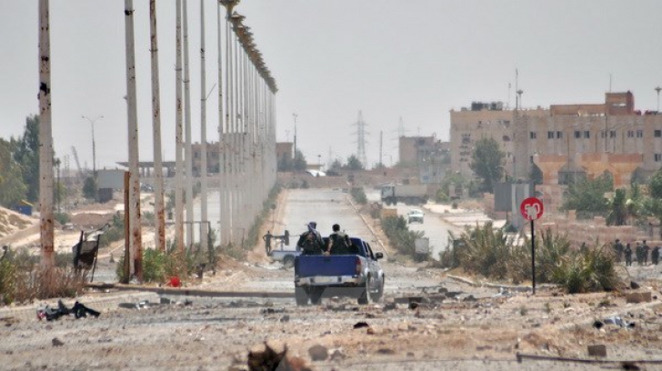 Forțele siriene au intrat în orașul Al-Qaryatain controlat de Stat Islamic, lângă Palmira