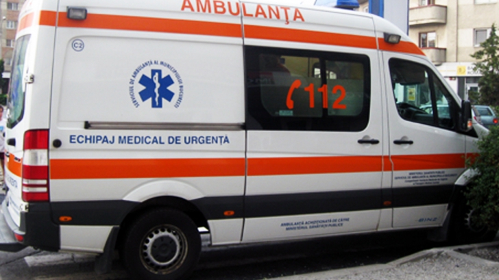 Patru persoane au fost înjunghiate într-un scandal în târgul de maşini din Cluj