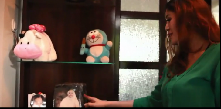 O doamnă  de 40 de ani s-a oferit la vânzare, odată cu casa. Cum au reacționat clienții 