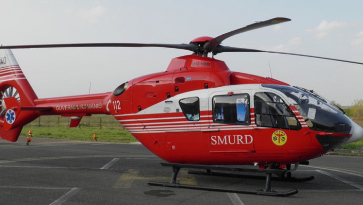 Accident grav pe DN6: a intervenit elicopterul SMURD. Un microbuz şi o autoutilitară s-au ciocnit