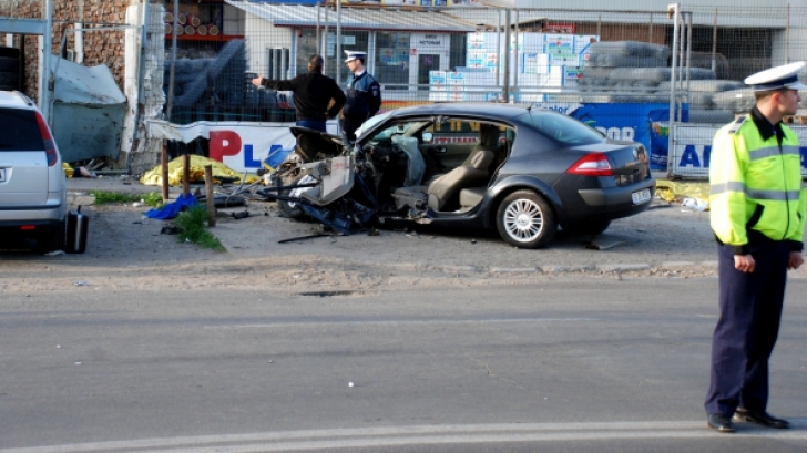 Accident groaznic într-o staţie de autobuz din Brăila: Cinci persoane au murit