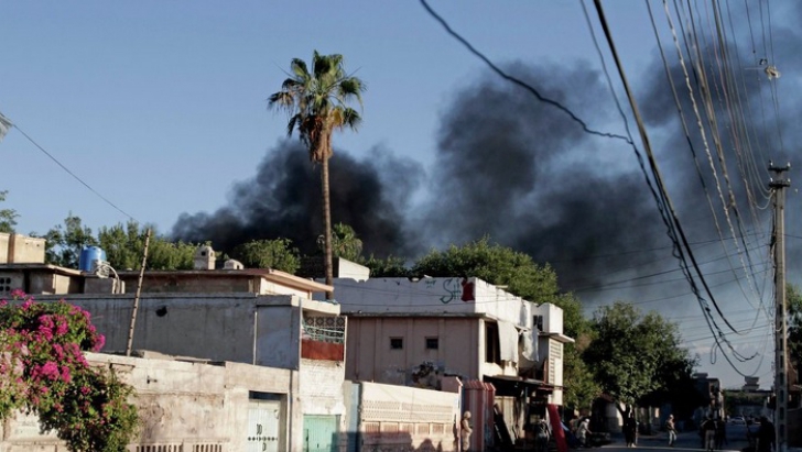 Explozie puternică în Kabul, în apropierea Ambasadei SUA şi a Ministerului Apărării. Zeci de morţi