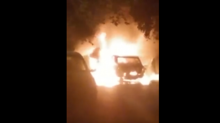 VIDEO. Atac în stil mafiot la Constanța. O mașină a fost incendiată lângă o benzinărie