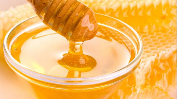 Cum te poate vindecă mierea. 14 reţete magice
