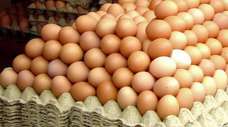 Controale în mai multe pieţe din ţară, înainte de Paşte: carne şi ouă expirate