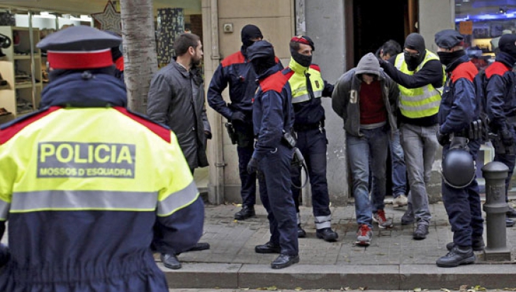 Autoritățile spaniole investighează în prezent peste 400 de presupuși jihadiști 
