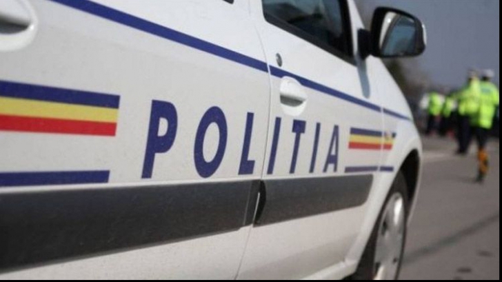 Accident groaznic în Buzău. Şoferul unui TIR a adormit la volan. Un magazin şi două mașini, distruse