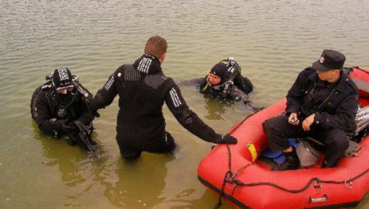 Tragedie în Sâmbăta Mare. Bărbat dispărut în apele râului Argeş: scafandrii i-au găsit trupul 