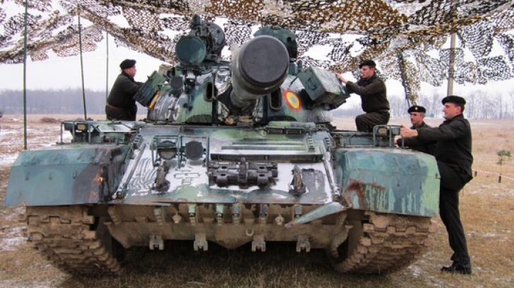Armata Română are planuri de înzestrare. MApN vrea să cumpere tancuri şi lansatoare de rachete / Foto: Arhiva