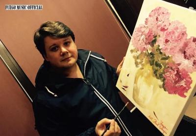 Fuego s-a reprofilat. A organizat deja prima sa expoziție de pictură!
