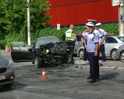 Accident grav pe DN1, în Otopeni. Patru persoane au fost transportate la spital 