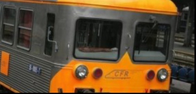 Accident feroviar. Locomotiva a deraiat. ISU a activat Planul Roșu de Intervenție