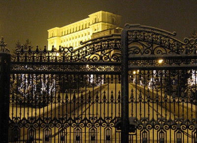 Casa Poporului nu e a poporului! Imaginea Parlamentului aparţine arhitectei Anca Petrescu