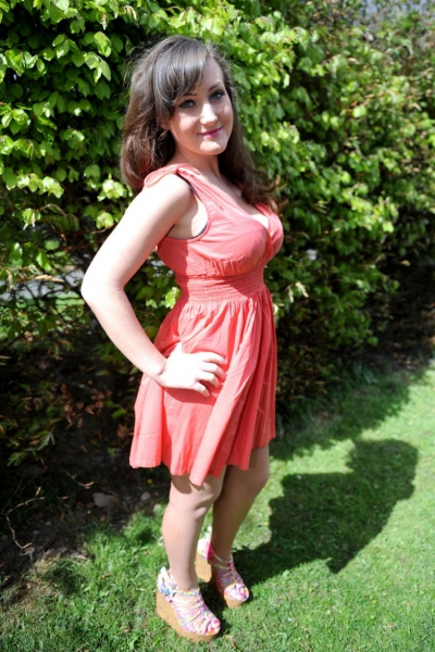 Ca să slăbească, a mâncat doar un măr pe zi. A ajuns la 25 kg. Apoi a devenit o bombă sexy