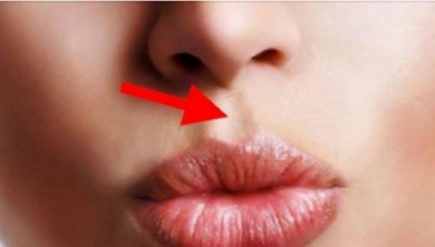Ai adâncitura asta deasupra buzelor? Iată ce înseamnă! Nu te-ai fi gândit niciodată