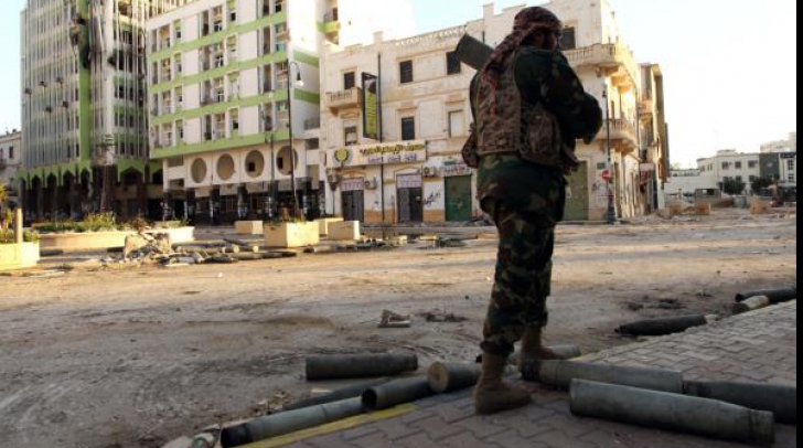 Tir cu obuze asupra unui miting în Libia, soldat cu cinci morți și 11 răniți 