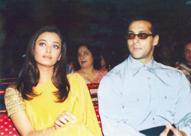 Cum arată fosta iubita a lui Salman Khan, dinainte de Iulia Vântur. Indienii au găsit asemănări